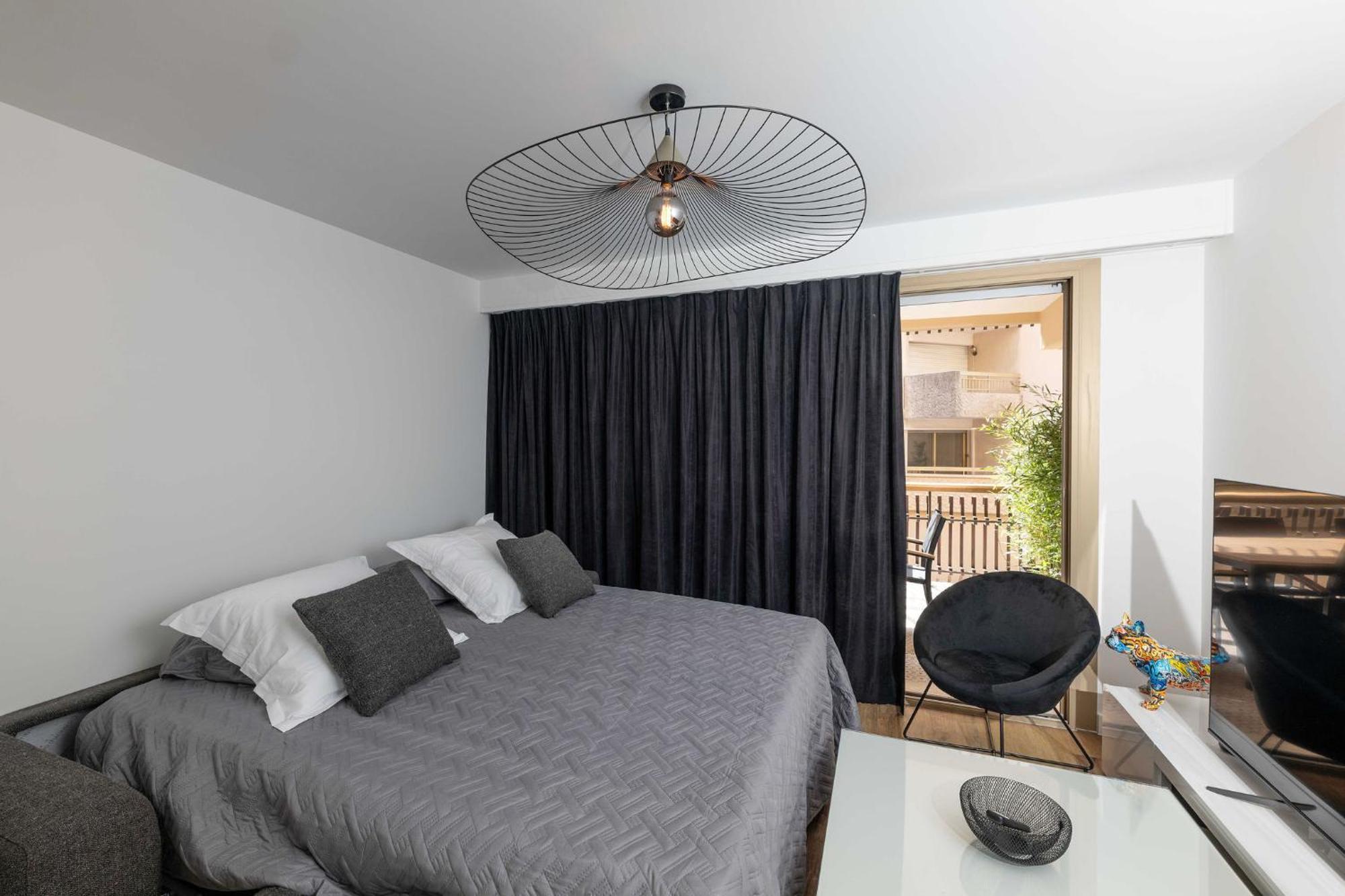 Somptueux Appartement 20M Plages Avec Vue Mer Антиб Экстерьер фото